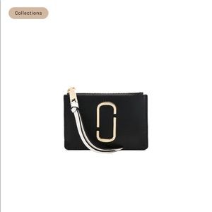 Marc Jacob’s Top Zip Multi Wallet